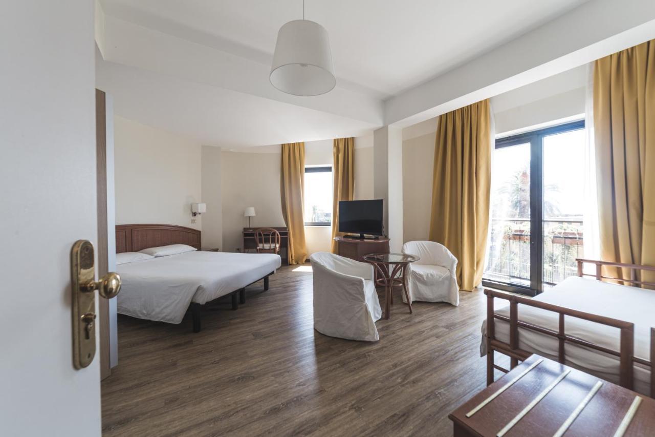 Hotel Santa Maria Chiavari Εξωτερικό φωτογραφία