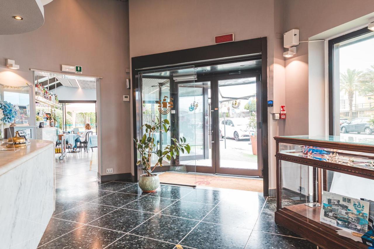 Hotel Santa Maria Chiavari Εξωτερικό φωτογραφία