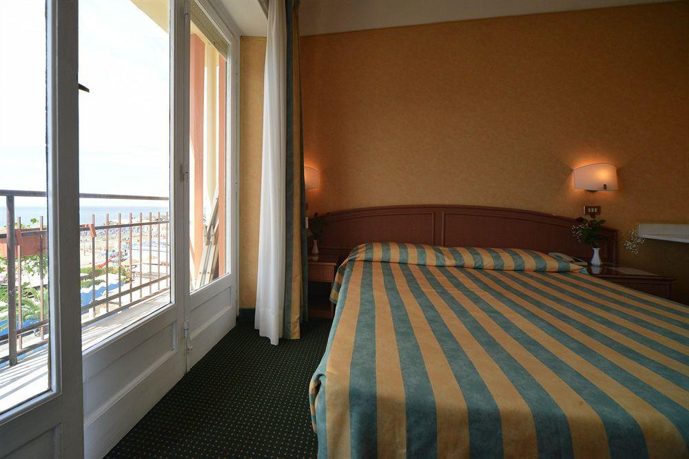 Hotel Santa Maria Chiavari Εξωτερικό φωτογραφία