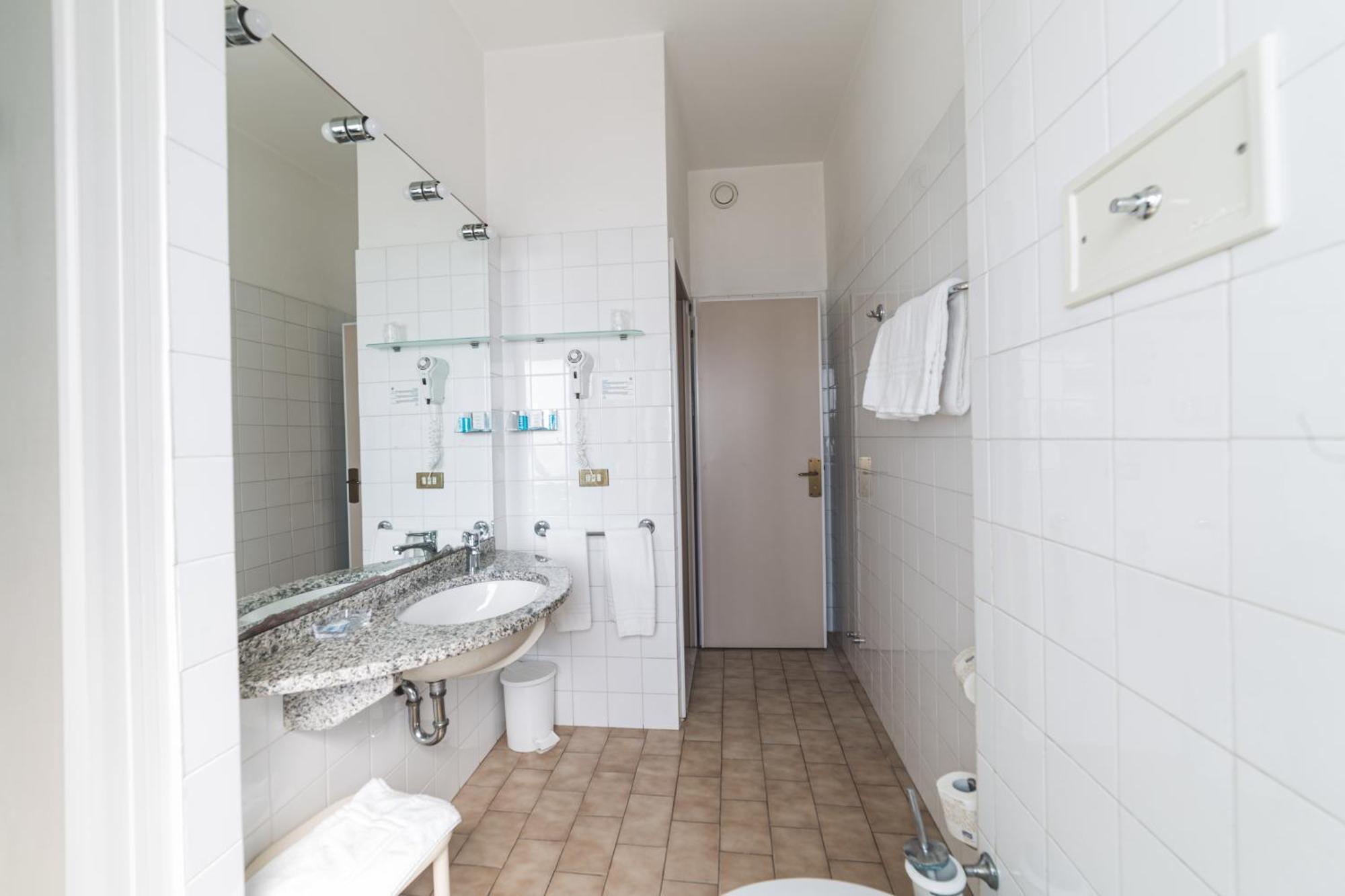 Hotel Santa Maria Chiavari Εξωτερικό φωτογραφία